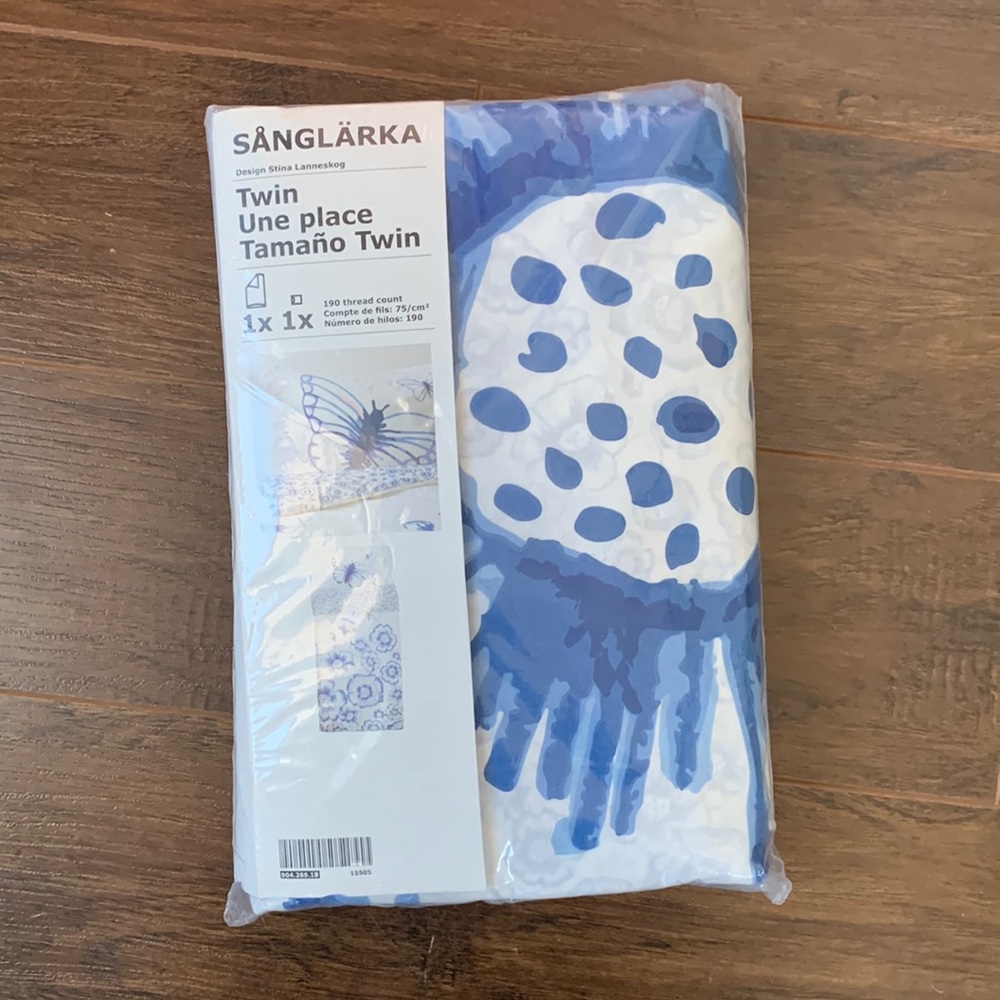 IKEA Sanglarka Twin-Size Duvet Cover and One Queen-Size Pillowcase